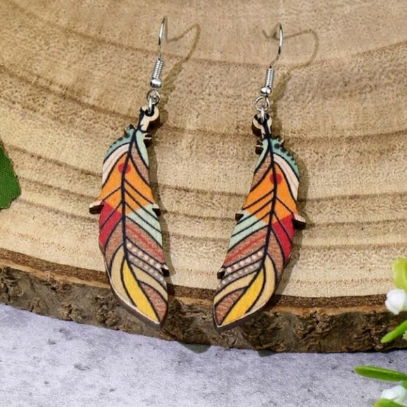 New Feather Drop Earrings - Picture 1 of 3